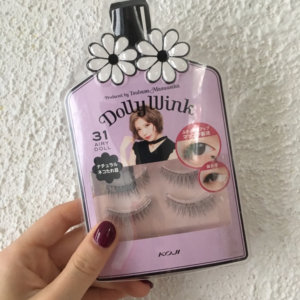 Dolly Wink Fake Eyelashes from Japan